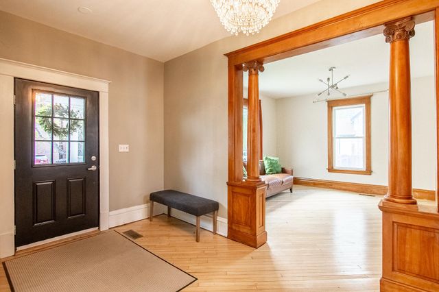 203 7th Street S, Moorhead, MN 56560