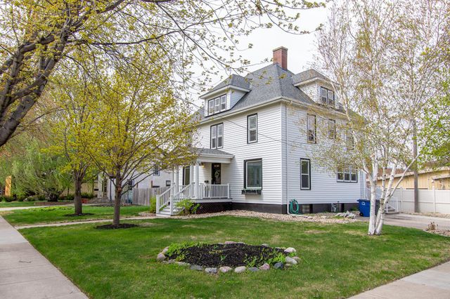 203 7th Street S, Moorhead, MN 56560