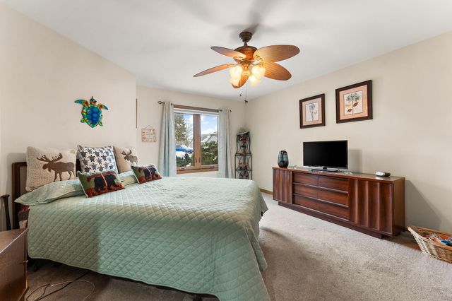 1795 Wedgewood Court, Crown Point, IN 46307