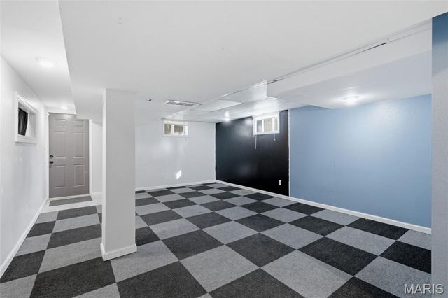 1800 Patterson Road, Florissant, MO 63031