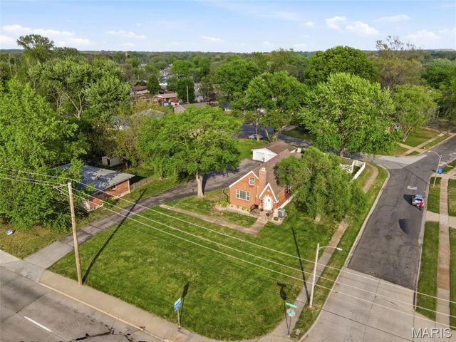 1800 Patterson Road, Florissant, MO 63031