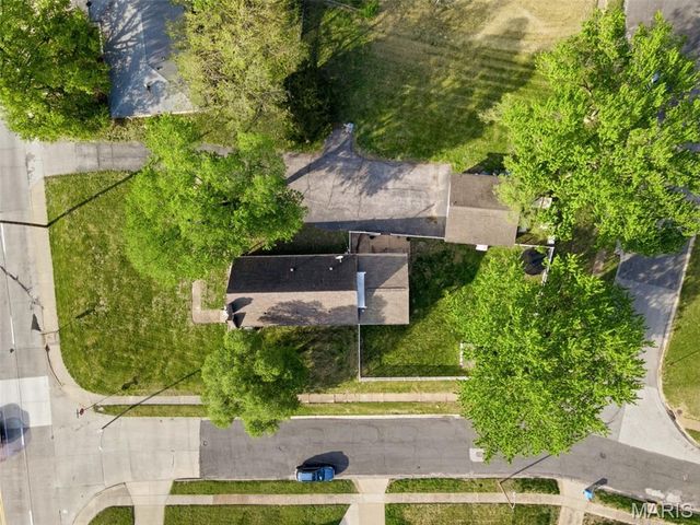 1800 Patterson Road, Florissant, MO 63031