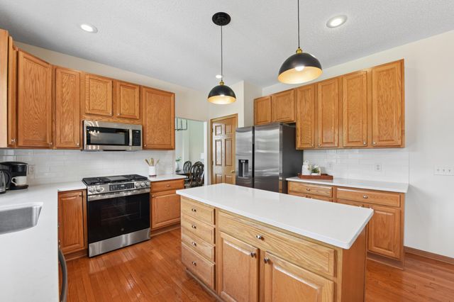 2409 Golf Drive, Woodbury, MN 55129