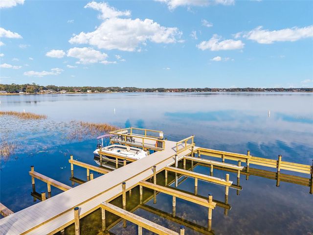 11001 SE SUNSET HARBOR ROAD D18, Summerfield, FL 34491