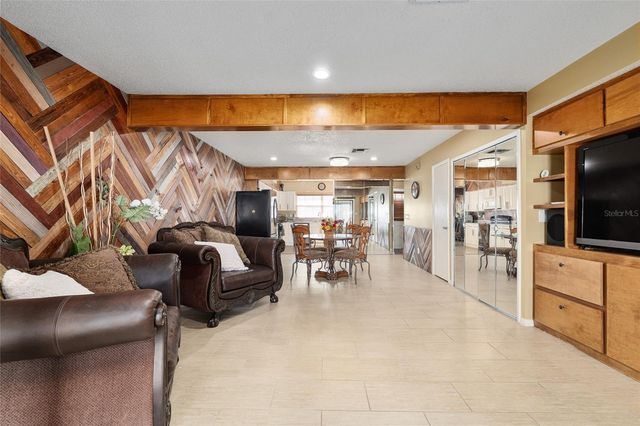 11001 SE SUNSET HARBOR ROAD D18, Summerfield, FL 34491