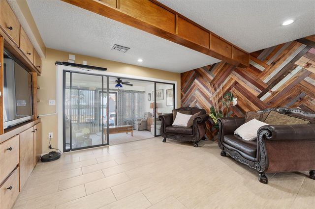 11001 SE SUNSET HARBOR ROAD D18, Summerfield, FL 34491