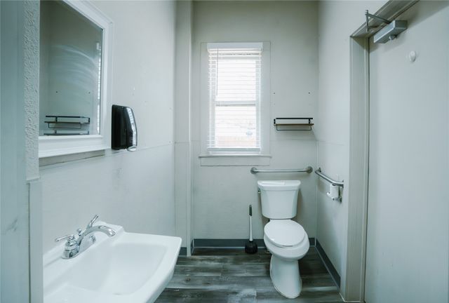 3121 Forest Avenue, Fort Worth, TX 76112