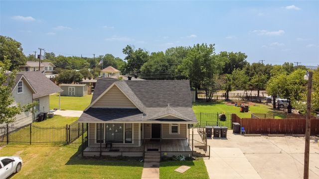 3121 Forest Avenue, Fort Worth, TX 76112