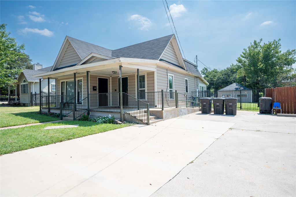 3121 Forest Avenue, Fort Worth, TX 76112