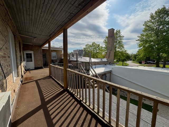 28w579 Stafford Place 1, Warrenville, IL 60555
