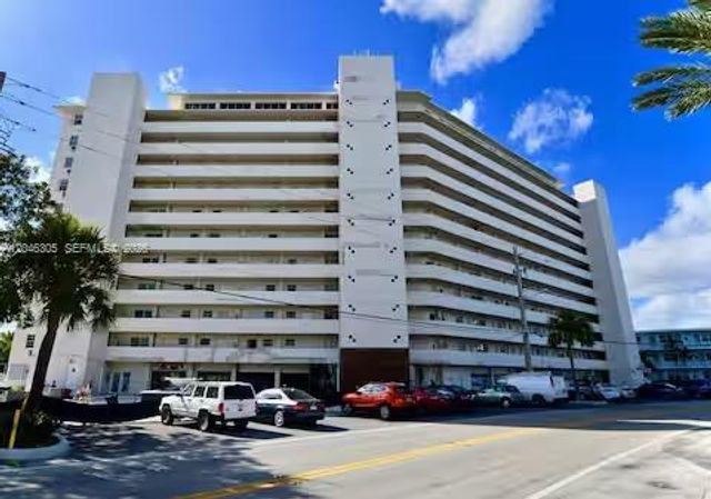 7904 West Dr 214, North Bay Village, FL 33141
