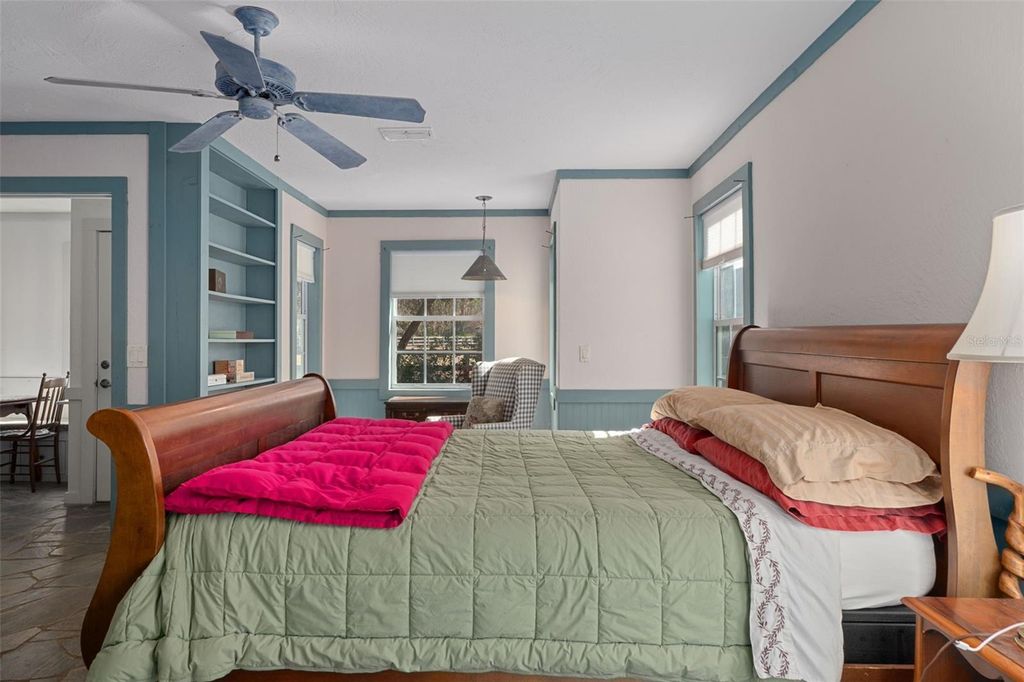 Image 19 of property listing at 4210 W HORSESHOE DRIVE, Beverly Hills, FL 34465