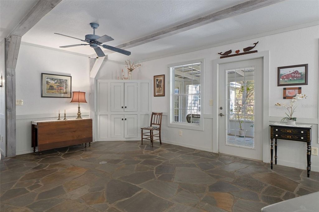 Image 30 of property listing at 4210 W HORSESHOE DRIVE, Beverly Hills, FL 34465