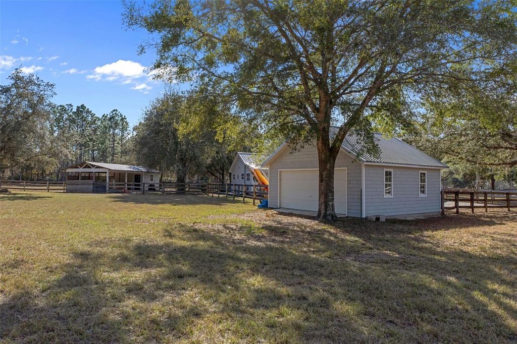 Image 61 of property listing at 4210 W HORSESHOE DRIVE, Beverly Hills, FL 34465