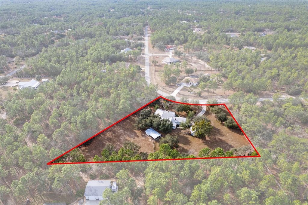 Image 77 of property listing at 4210 W HORSESHOE DRIVE, Beverly Hills, FL 34465