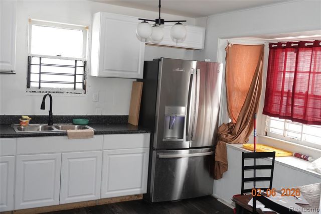 7828 Westwood Street, Detroit, MI 48228