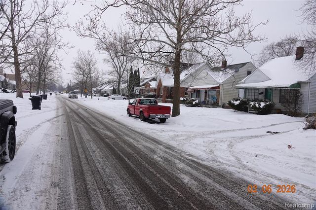 7828 Westwood Street, Detroit, MI 48228