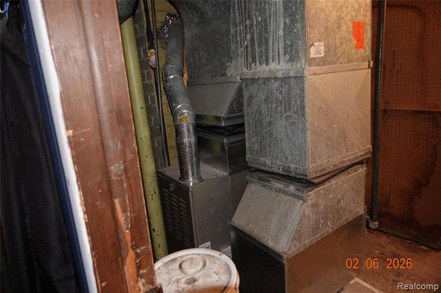 7828 Westwood Street, Detroit, MI 48228