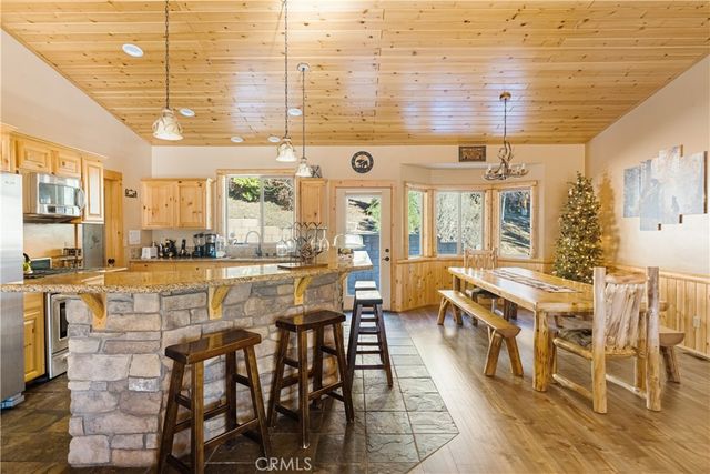 43628 Yosemite Drive, Big Bear Lake, CA 92315