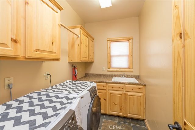 43628 Yosemite Drive, Big Bear Lake, CA 92315