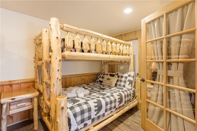 43628 Yosemite Drive, Big Bear Lake, CA 92315