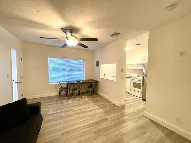 828 NE 17th Avenue 2, Fort Lauderdale, FL 33304