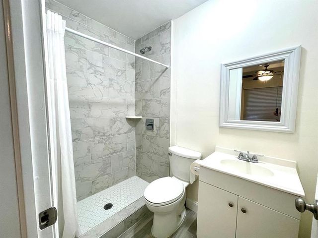 828 NE 17th Avenue 2, Fort Lauderdale, FL 33304