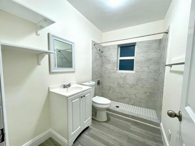 828 NE 17th Avenue 2, Fort Lauderdale, FL 33304