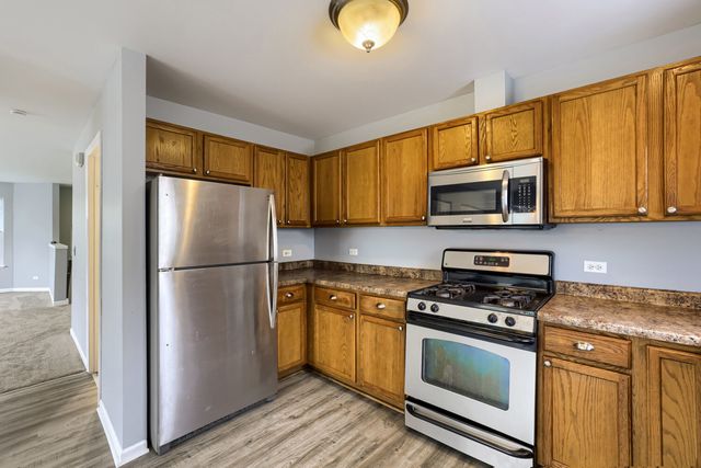 34290 N Barberry Road, Round Lake Beach, IL 60073