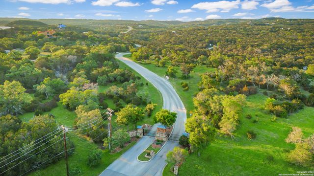 1941 Canyon Curve, Spring Branch, TX 78070