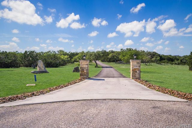 1941 Canyon Curve, Spring Branch, TX 78070