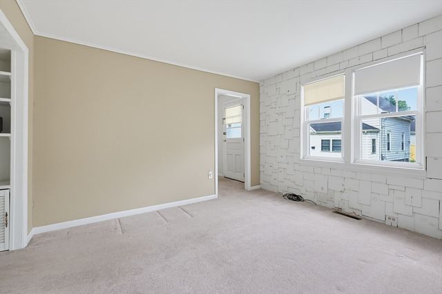 18 Plain St, Natick, MA 01760