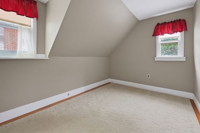 18 Plain St, Natick, MA 01760