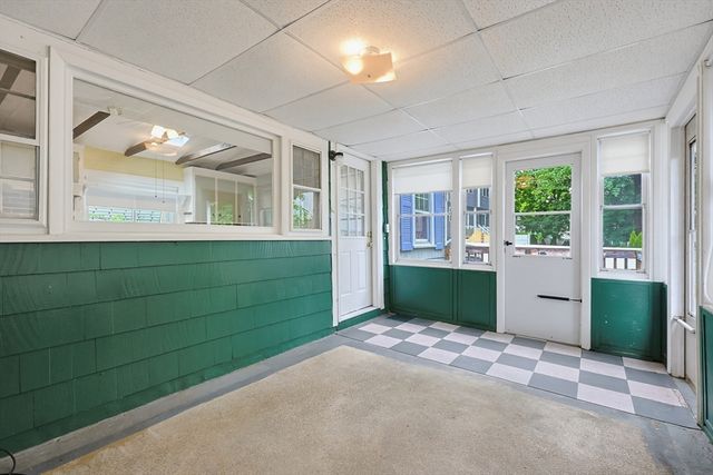 18 Plain St, Natick, MA 01760
