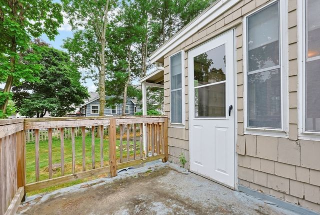 18 Plain St, Natick, MA 01760