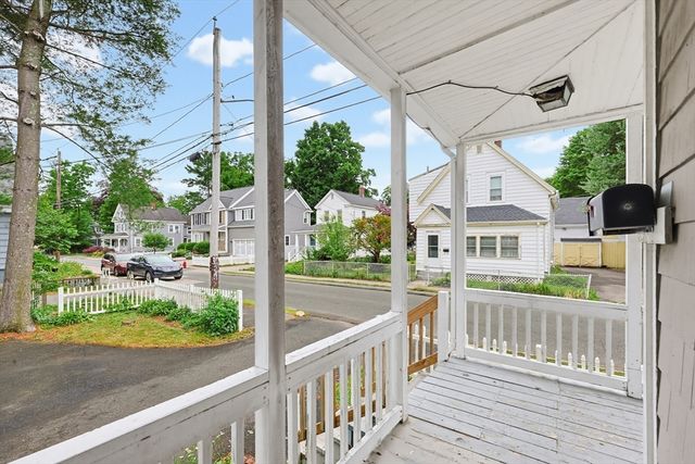 18 Plain St, Natick, MA 01760