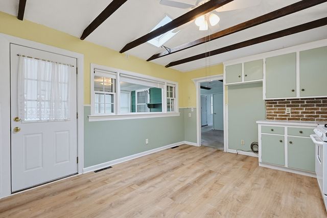 18 Plain St, Natick, MA 01760