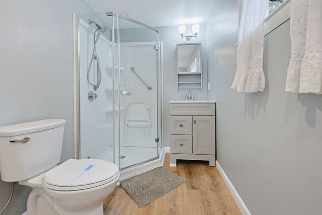 18 Plain St, Natick, MA 01760