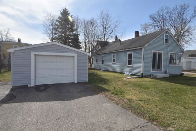 35 Olde Farm Lane, Rochester, NH 03867
