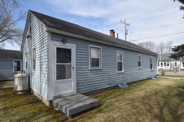 35 Olde Farm Lane, Rochester, NH 03867
