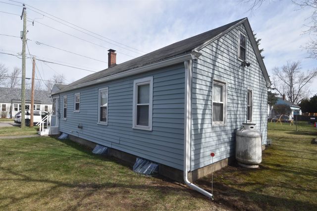 35 Olde Farm Lane, Rochester, NH 03867