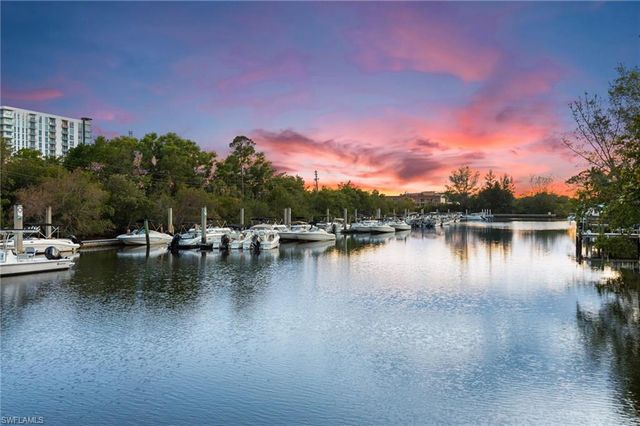 2180 Harbor LN, Naples, FL 34104