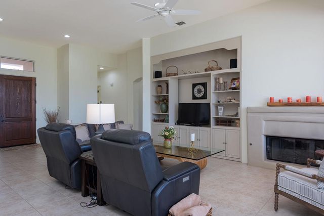 278 Loch Lomond Road, Rancho Mirage, CA 92270