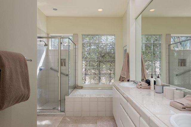 278 Loch Lomond Road, Rancho Mirage, CA 92270