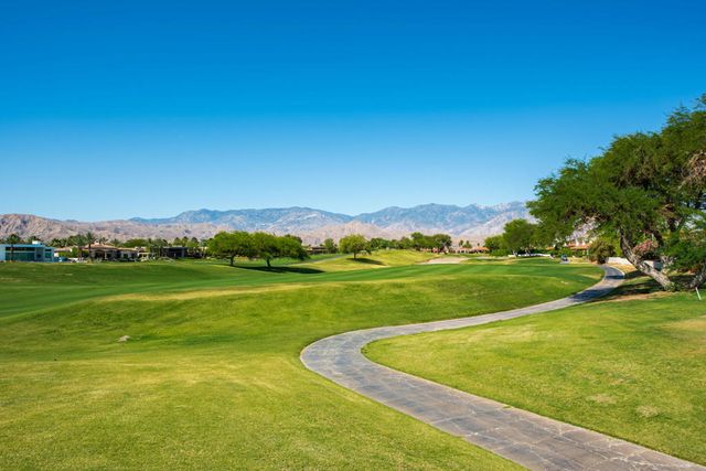 278 Loch Lomond Road, Rancho Mirage, CA 92270