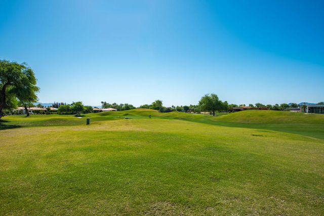 278 Loch Lomond Road, Rancho Mirage, CA 92270