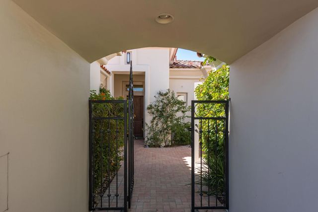 278 Loch Lomond Road, Rancho Mirage, CA 92270