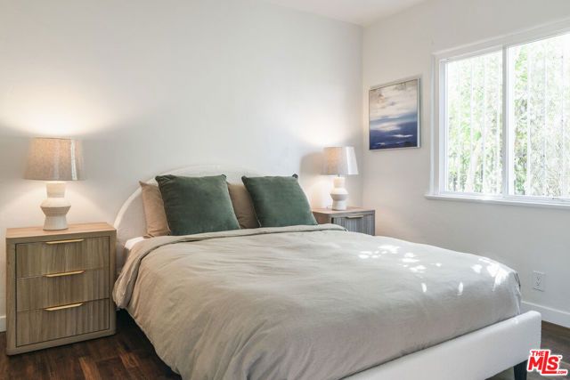 7853 Brighton Avenue, Los Angeles, CA 90047