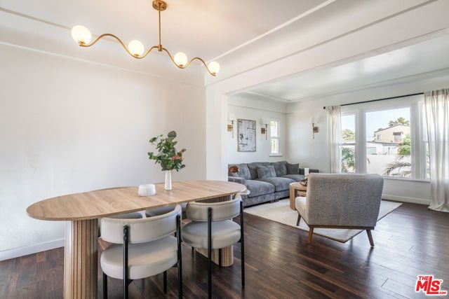 7853 Brighton Avenue, Los Angeles, CA 90047