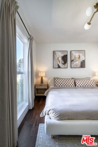 7853 Brighton Avenue, Los Angeles, CA 90047